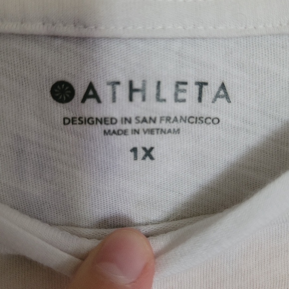 NWOT Athleta Organic Daily Printed Tee - Picture 6 of 6